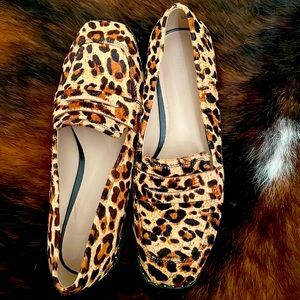 Something Navy Leopard Print Genuine Calf Hair Loafers, New WITHOUT tags/box